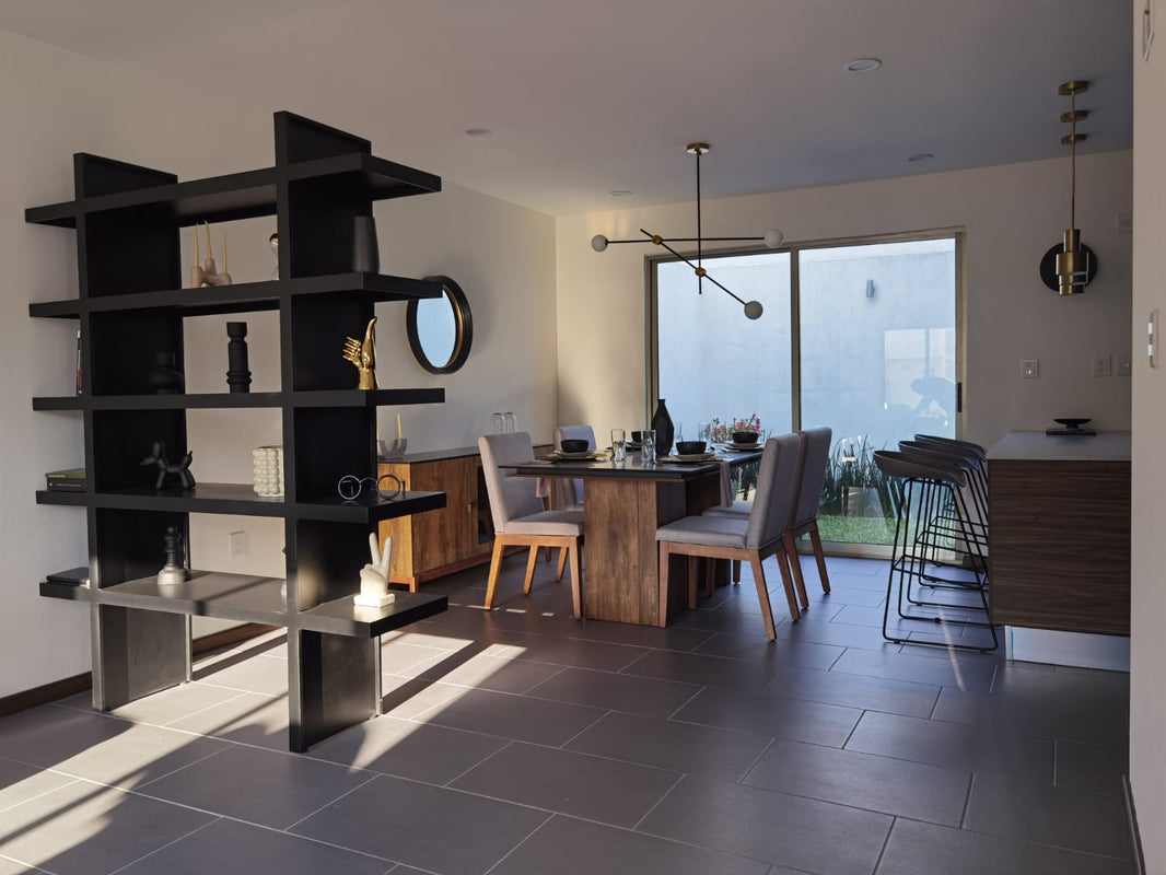 CASA BLACK