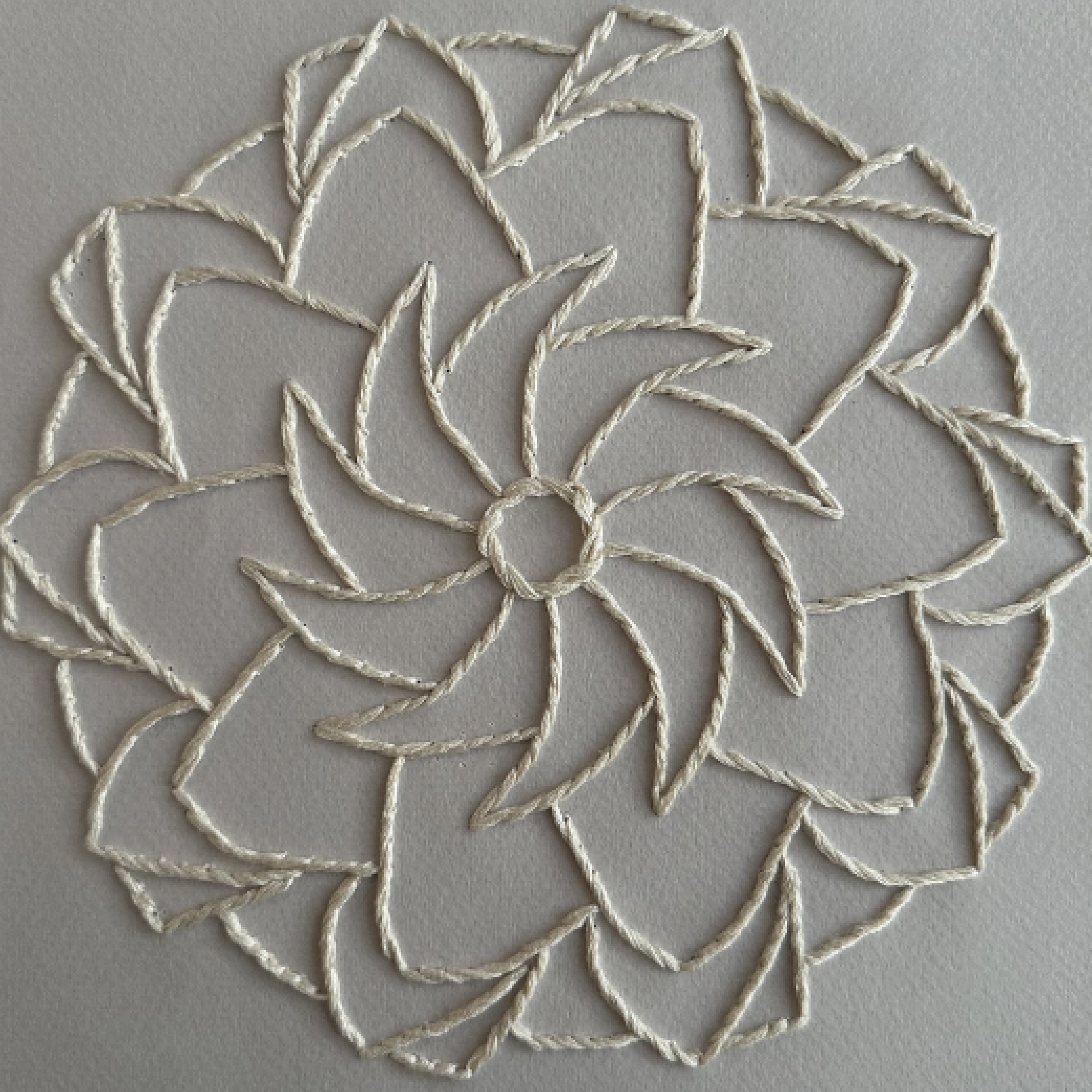 ITZMI - CUADRO TEXTIL CON HILO DE ALGODÓN